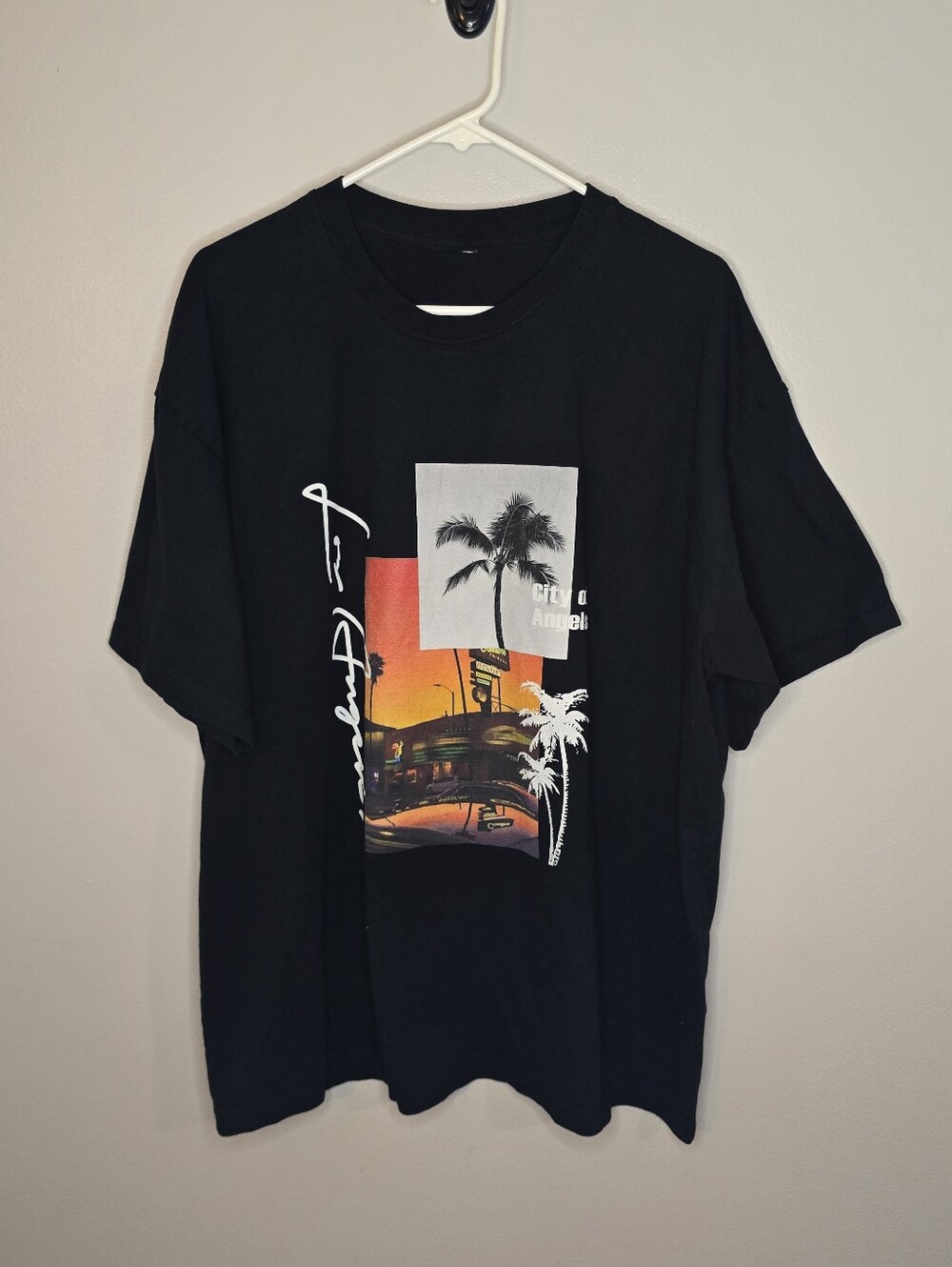 Black Graphic Palm-Print Men's T-Shirt